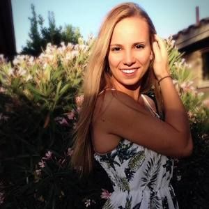 Meet your Posher, Helen